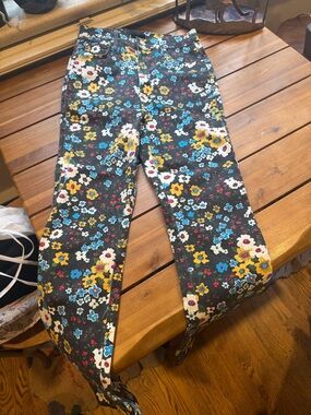 MOTHER Black Floral Print Jeans with Yellow & Blue Blooms Women's Size 27